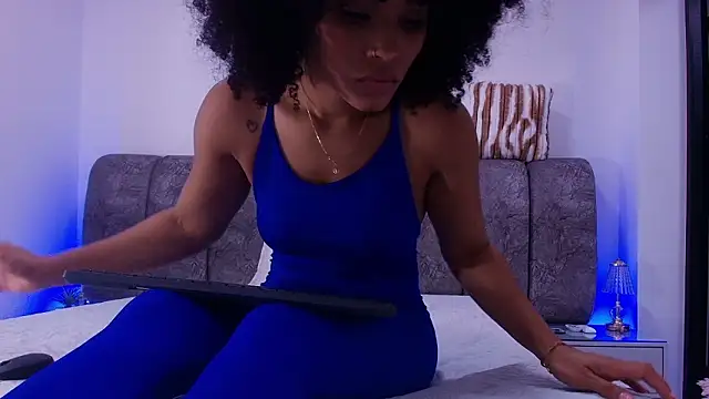 naia blessed online show from February 2026 07:18:01 PM