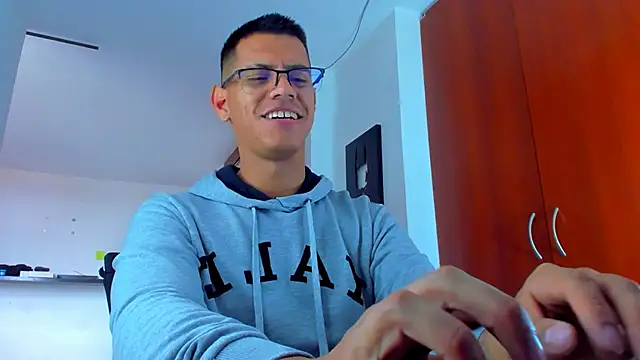 Snapshot of _John_Boy_ chatting on December 2024 06:12:01 PM John Boy online show from December 2024 06:12:01 PM