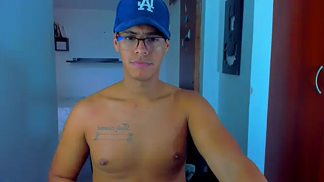 Snapshot of _John_Boy_ chatting on December 2024 10:02:02 PM John Boy online show from December 2024 10:02:02 PM