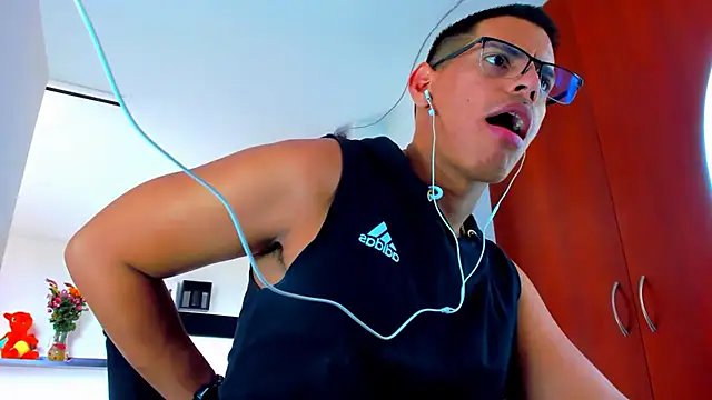 Snapshot of _John_Boy_ chatting on March 2025 01:30:02 PM John Boy online show from March 2025 01:30:02 PM