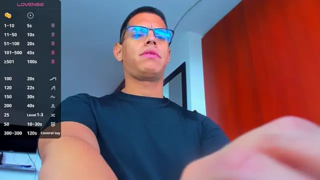 Snapshot of _John_Boy_ chatting on November 2025 07:04:01 PM John Boy online show from November 2025 07:04:01 PM