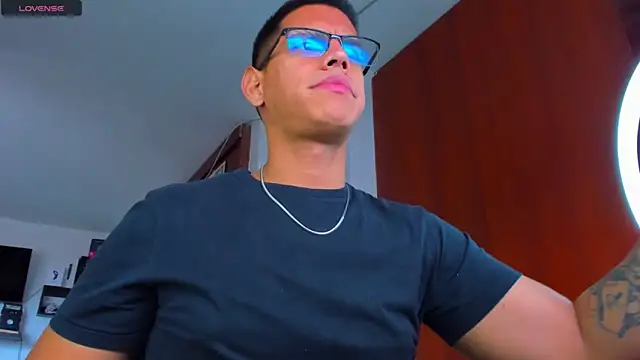 Snapshot of _John_Boy_ chatting on November 2025 07:13:01 PM John Boy online show from November 2025 07:13:01 PM