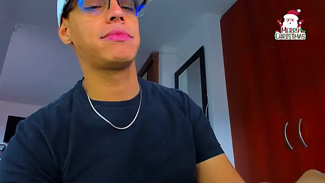 Snapshot of _John_Boy_ chatting on December 2025 05:18:02 PM John Boy online show from December 2025 05:18:02 PM