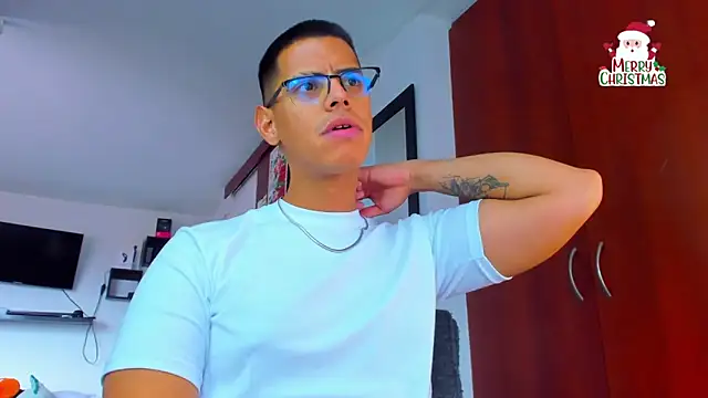 Snapshot of _John_Boy_ chatting on December 2025 05:09:01 PM John Boy online show from December 2025 05:09:01 PM