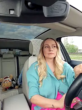 Bondgirl 013 online show from October 2025 12:28:01 PM