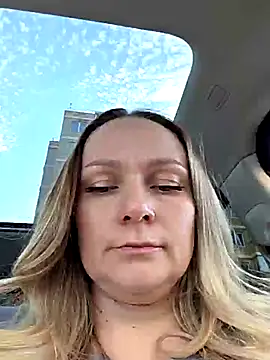 Snapshot of Bondgirl_013 chatting on April 2026 02:25:01 PM Bondgirl 013 online show from April 2026 02:25:01 PM