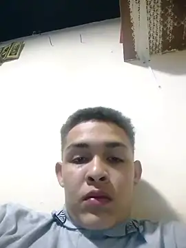 Snapshot of juablo2u chatting on October 2025 08:53:02 PM juablo2u online show from October 2025 08:53:02 PM