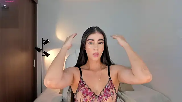 Snapshot of RebeccaBaxter chatting on March 2026 11:55:01 PM RebeccaBaxter online show from March 2026 11:55:01 PM