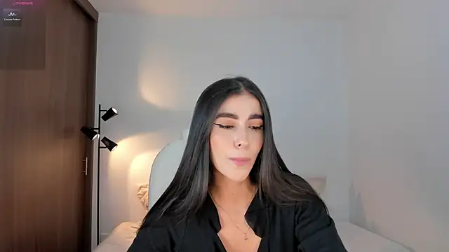 Snapshot of RebeccaBaxter chatting on March 2026 09:59:01 PM RebeccaBaxter online show from March 2026 09:59:01 PM