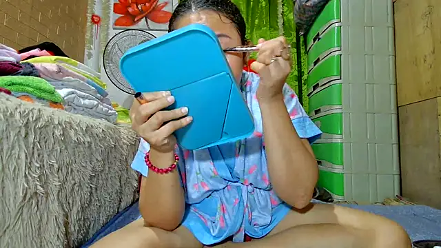 Snapshot of M_e_c_e_l chatting on January 2025 09:08:02 PM M e c e l online show from January 2025 09:08:02 PM