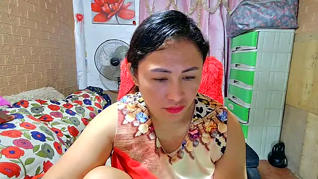 Snapshot of M_e_c_e_l chatting on March 2025 08:17:01 PM M e c e l online show from March 2025 08:17:01 PM