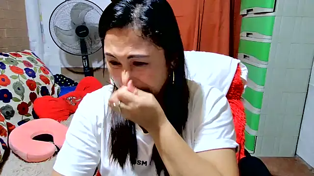 Snapshot of M_e_c_e_l chatting on September 2025 04:09:05 PM M e c e l online show from September 2025 04:09:05 PM