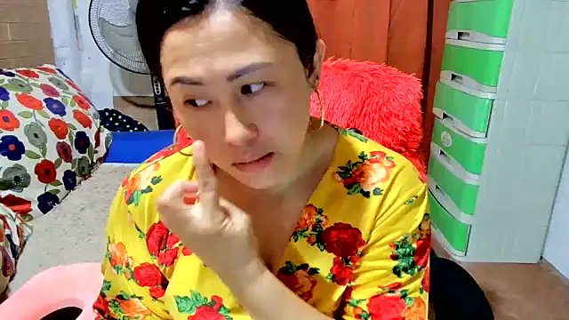 Snapshot of M_e_c_e_l chatting on September 2025 09:48:02 PM M e c e l online show from September 2025 09:48:02 PM