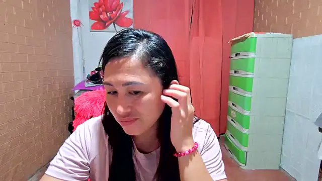 Snapshot of M_e_c_e_l chatting on October 2025 10:38:01 AM M e c e l online show from October 2025 10:38:01 AM