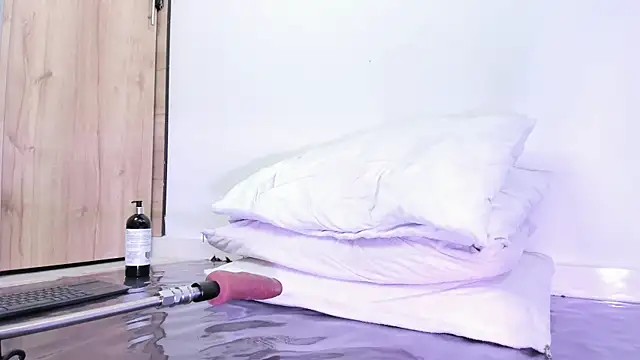 angel mouna online show from January 2025 09:25:01 PM