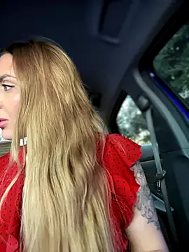 Snapshot of Kalli_Fornia chatting on November 2025 08:46:02 AM Kalli Fornia online show from November 2025 08:46:02 AM