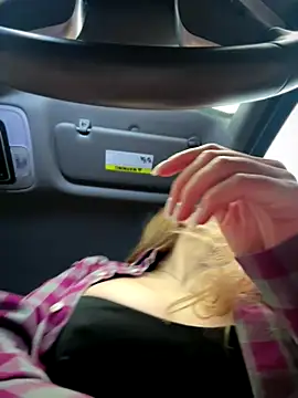 Snapshot of Kalli_Fornia chatting on December 2025 09:36:01 AM Kalli Fornia online show from December 2025 09:36:01 AM