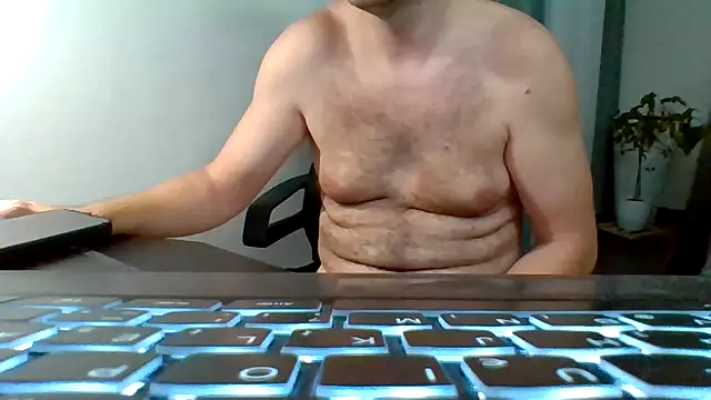 Snapshot of Horney_boy86 chatting on September 2025 11:04:02 PM Horney boy86 online show from September 2025 11:04:02 PM