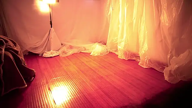 HannaMoom online show from November 2025 10:32:02 PM