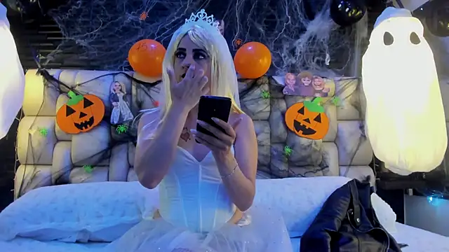 Salo Heaven online show from October 2025 06:30:02 PM