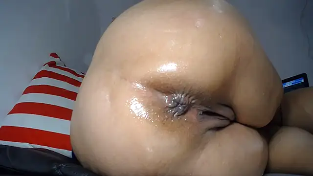Vanessasweet2304 online show from July 2026 11:43:02 PM