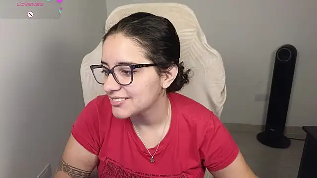 Snapshot of blue__moon_ chatting on November 2025 12:38:02 AM blue moon online show from November 2025 12:38:02 AM