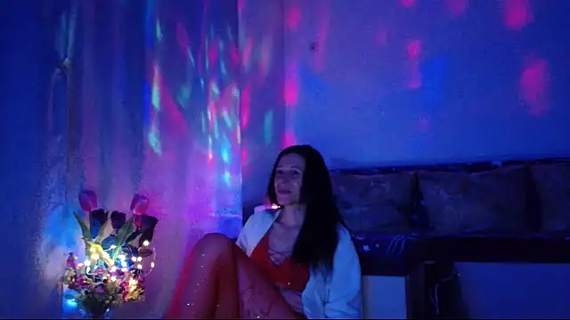 Snapshot of ElysaSun chatting on February 2025 09:25:01 PM ElysaSun online show from February 2025 09:25:01 PM