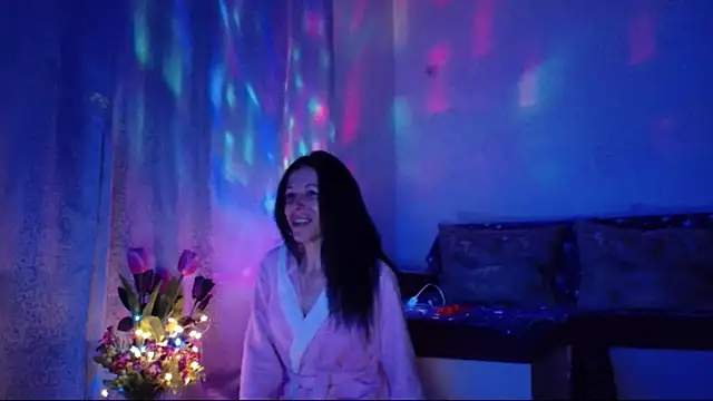 Snapshot of ElysaSun chatting on March 2025 01:43:01 AM ElysaSun online show from March 2025 01:43:01 AM