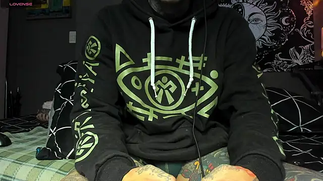 Snapshot of josh__ackerman chatting on April 2026 07:37:02 AM josh ackerman online show from April 2026 07:37:02 AM