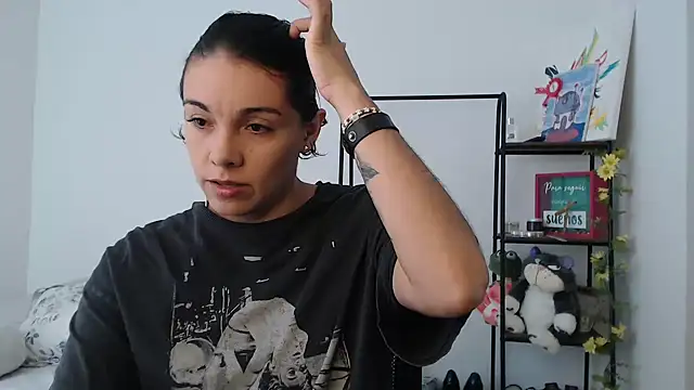 Snapshot of camii_7 chatting on December 2024 05:21:02 PM camii 7 online show from December 2024 05:21:02 PM