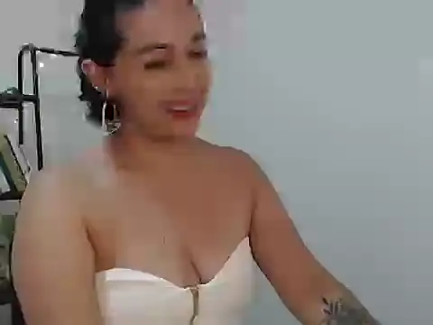 Snapshot of camii_7 chatting on February 2025 09:32:01 PM camii 7 online show from February 2025 09:32:01 PM