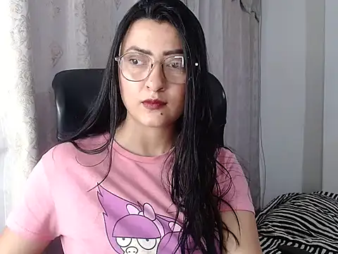 Snapshot of SavannaEvans001 chatting on April 2026 11:02:01 PM SavannaEvans001 online show from April 2026 11:02:01 PM