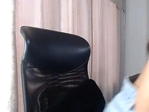 Snapshot of SavannaEvans001 chatting on April 2026 10:26:02 PM SavannaEvans001 online show from April 2026 10:26:02 PM