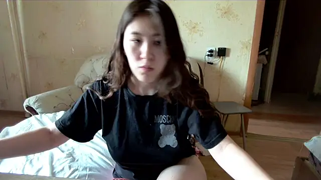 Snapshot of Riz_girl chatting on April 2026 05:19:08 AM Riz girl online show from April 2026 05:19:08 AM