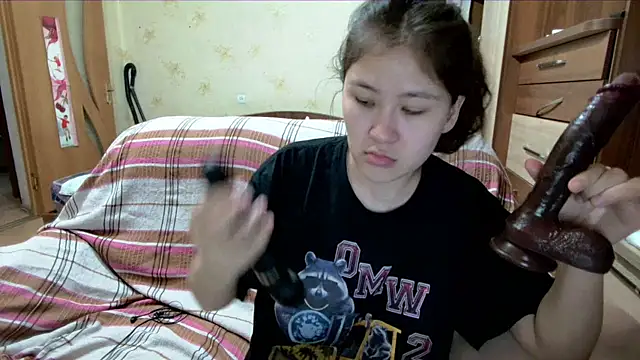 Snapshot of Riz_girl chatting on April 2026 02:22:01 PM Riz girl online show from April 2026 02:22:01 PM