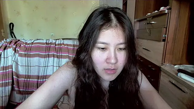 Snapshot of Riz_girl chatting on April 2026 12:10:01 PM Riz girl online show from April 2026 12:10:01 PM