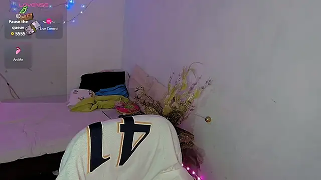 Snapshot of kiarybell__ chatting on March 2025 05:01:01 AM kiarybell   online show from March 2025 05:01:01 AM