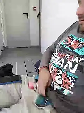 juandi21cm online show from February 2025 01:21:02 PM