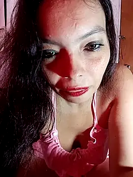 Snapshot of Melanymartinez105 chatting on May 2026 06:14:02 PM Melanymartinez105 online show from May 2026 06:14:02 PM