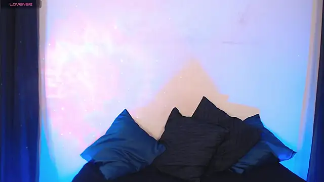 Agatha Tenebris online show from February 2025 05:51:02 PM