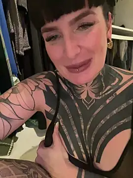 InkedBiitch online show from February 2025 07:00:01 PM