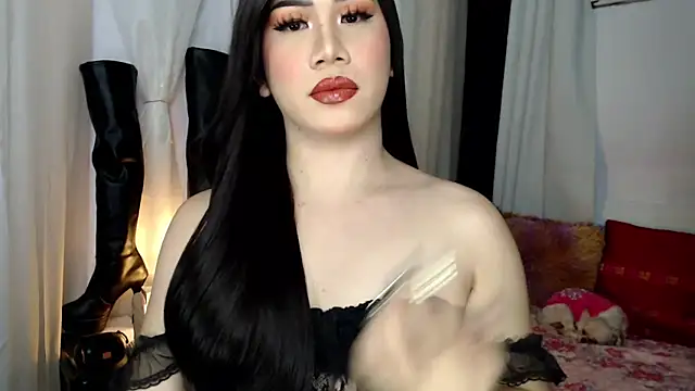 Snapshot of elise_bloom69 chatting on December 2025 05:00:01 PM elise bloom69 online show from December 2025 05:00:01 PM