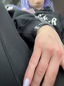 ursluttygf online show from April 2026 08:14:01 PM