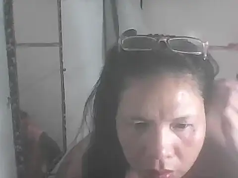 hotwet mama4uxx online show from March 2025 05:29:02 PM