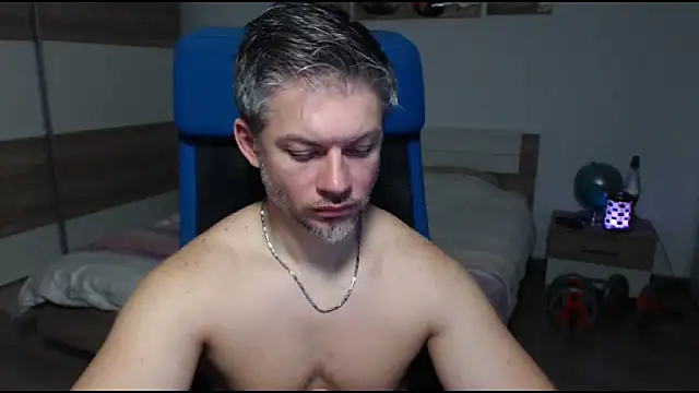 RobbyShawz online show from February 2025 09:10:01 PM