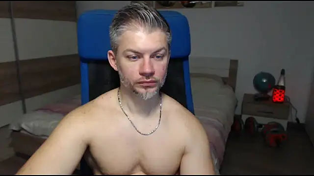 RobbyShawz online show from February 2025 10:37:02 AM