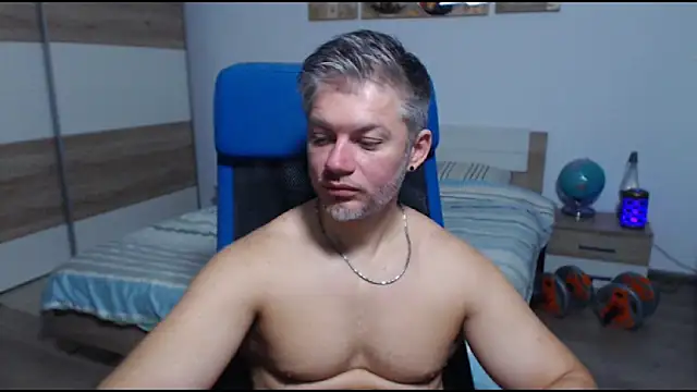 RobbyShawz online show from September 2025 06:24:02 AM