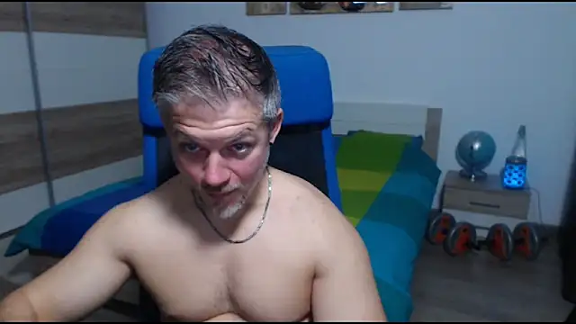 RobbyShawz online show from October 2025 04:24:01 AM