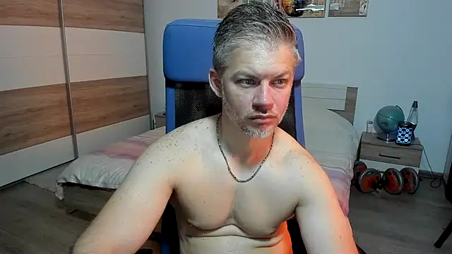 Snapshot of RobbyShawz chatting on June 2026 03:45:01 AM RobbyShawz online show from June 2026 03:45:01 AM