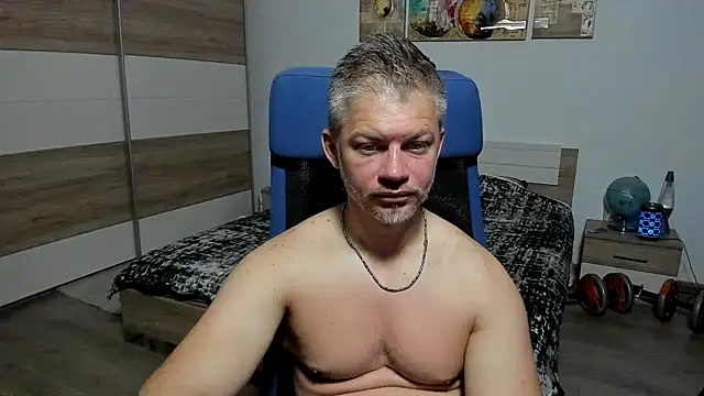 Snapshot of RobbyShawz chatting on June 2026 04:44:02 AM RobbyShawz online show from June 2026 04:44:02 AM